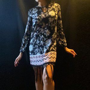 ⭐️ Xhilaration Paisley Print Fringe Hem Tunic Dress